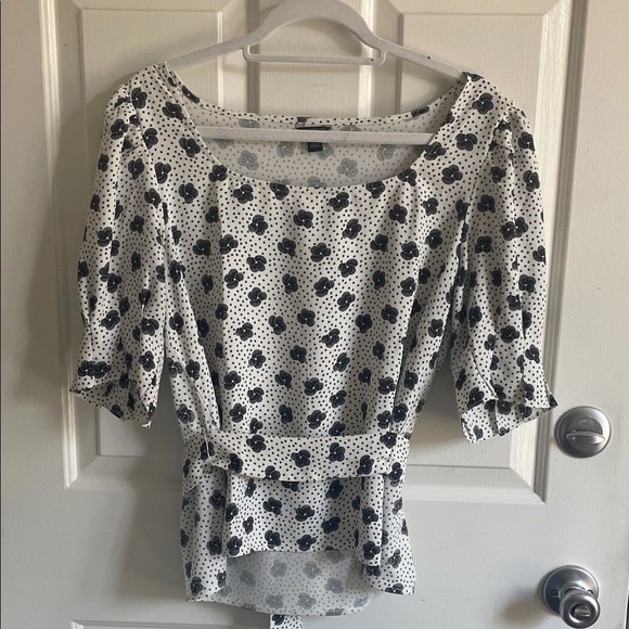 Ann Taylor Black and White Patterned Blouse - Picture 1 of 4